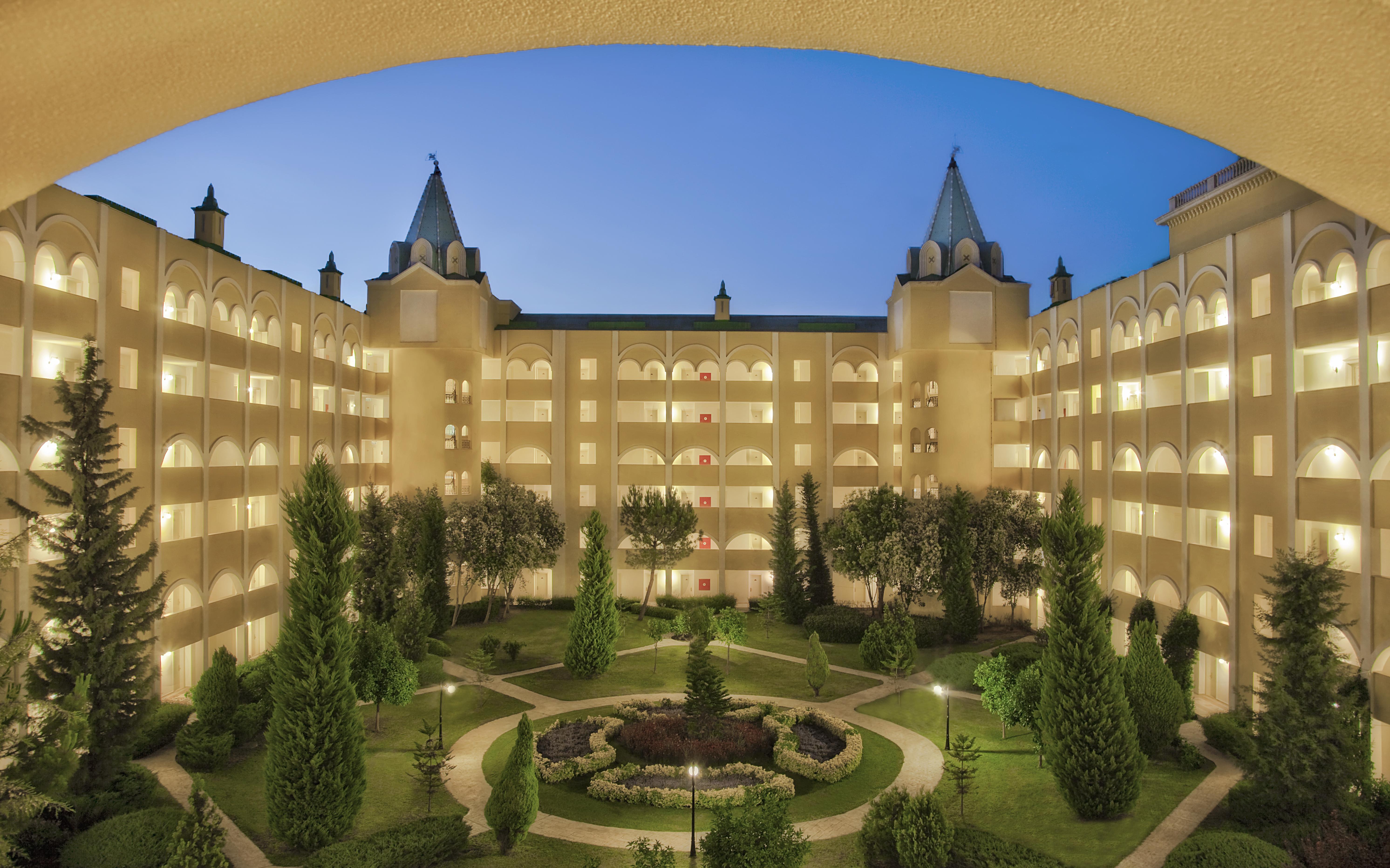 Resort Asteria Kremlin Palace